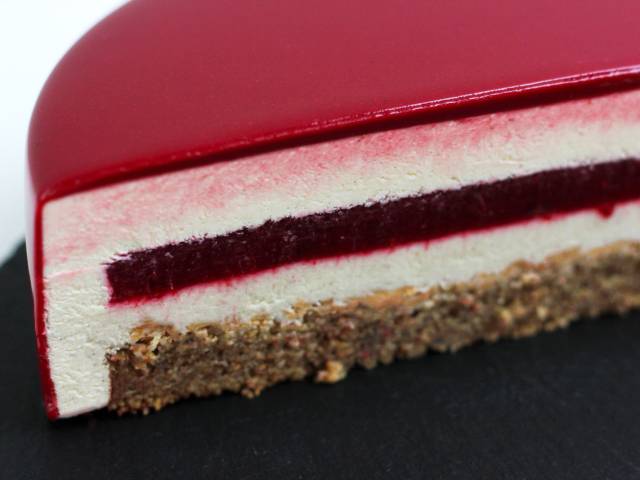 Noel: Cranberry & Spice Mousse Cake